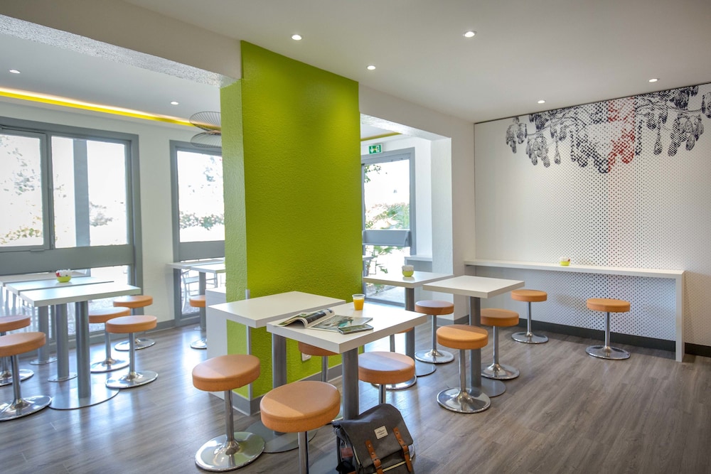Frejus Vacations - ibis budget Frejus Saint-Raphael Capitou A8 - Property Image 12