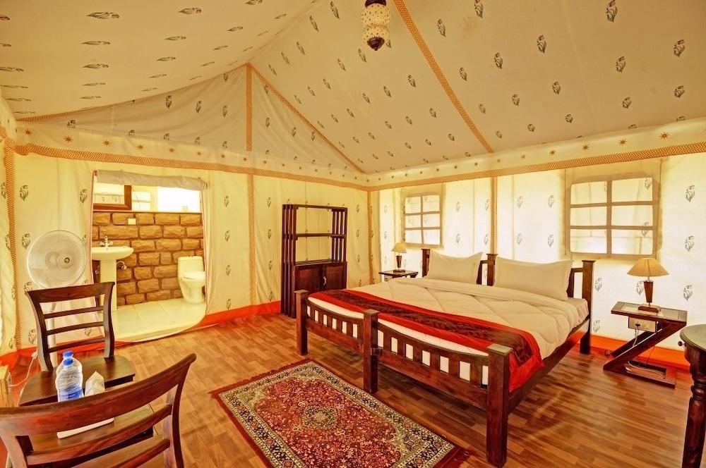 Om Desert Resort