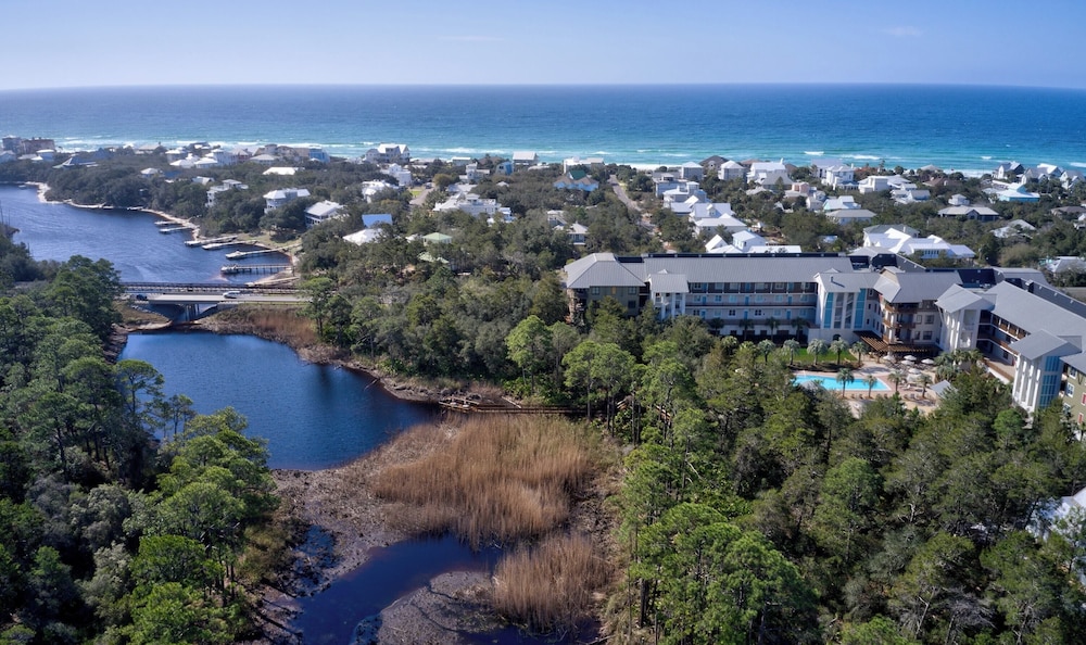 30A Kinda Day by Avantstay Pool + Private Beach Top Floor Redfish view 3