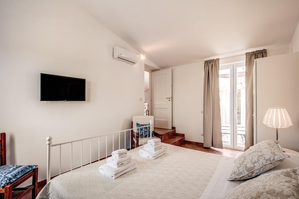 Villa Carten With Heated Pool view 5