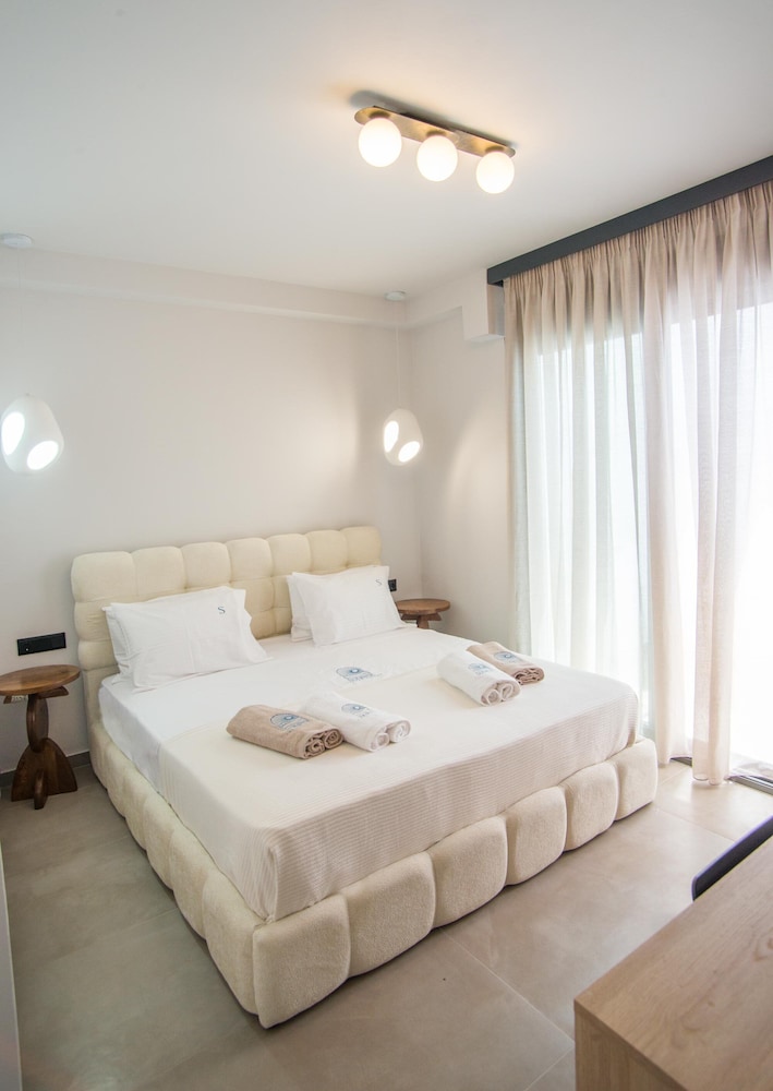 Sunrise Villas Collection