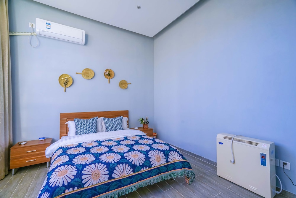 Yiyun Rural Residence Siji ChristmasTown