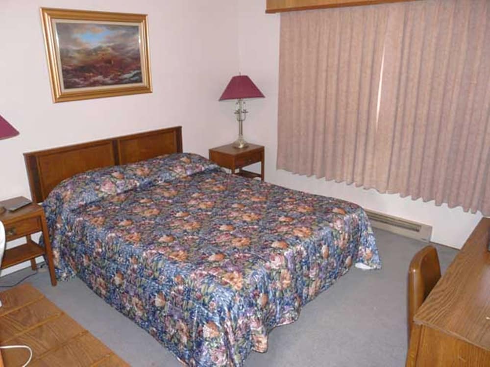 Alberni Inn