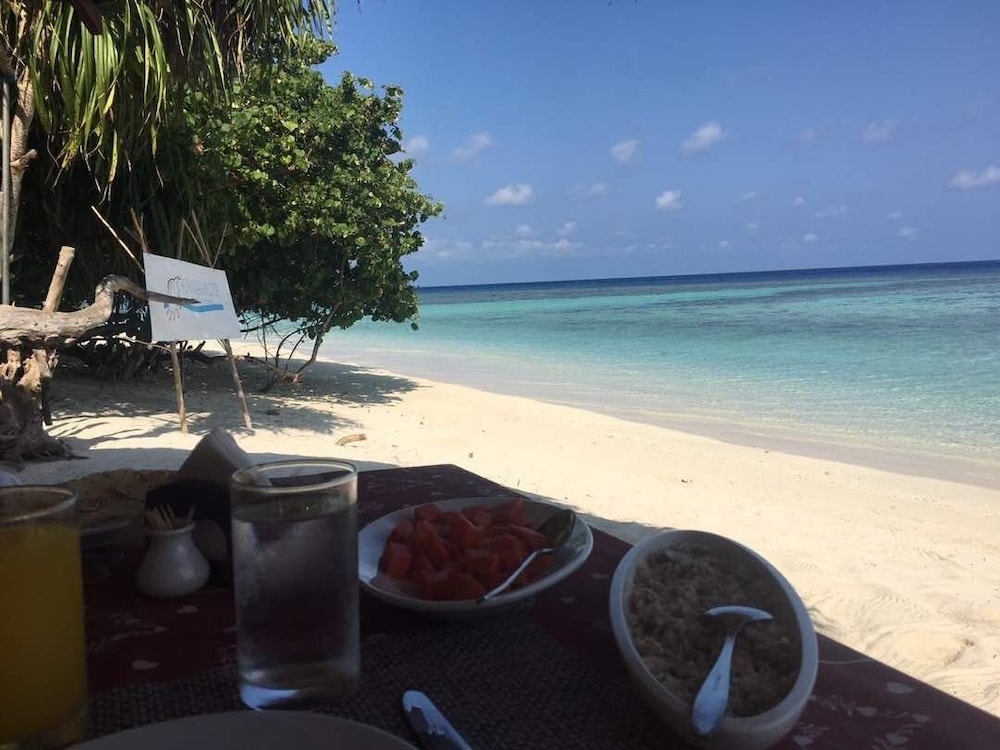 Hudhu Raakani Lodge