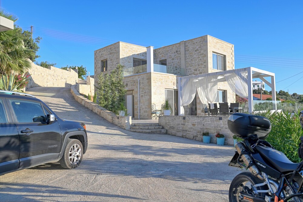Koukis Villa With Sea View