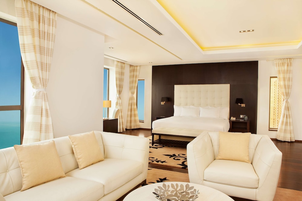 Hilton Dubai The Walk