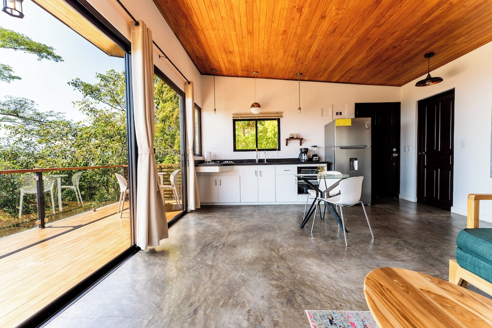 Sea View Paradise Retreat by Sea N' Rent