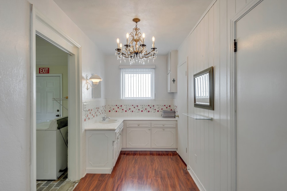 Private 3-acre Retreat w/ Game Room in Bunnell!