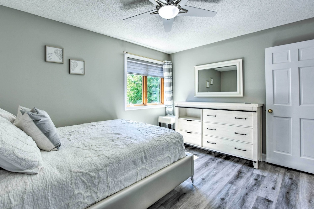 Pet-friendly Maple Grove Gem w/ Private Yard! - Property Image 29