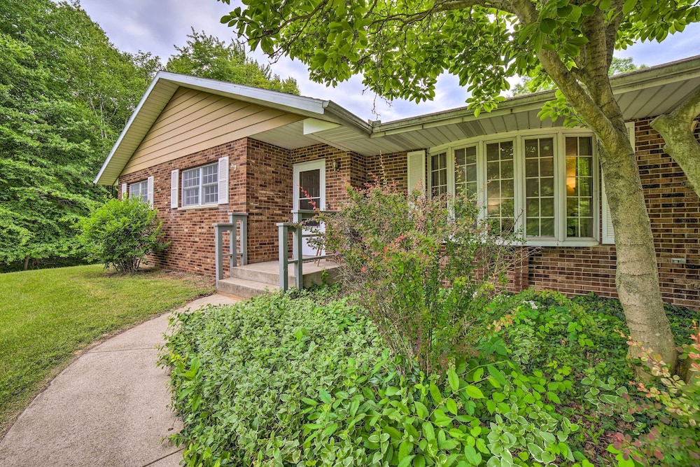 Indiana Countryside Retreat on 37-acre Land! view 5