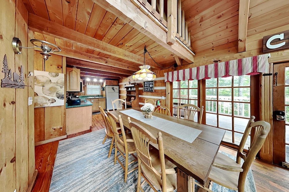 Bear Cave Haus by Jackson Mountain Rentals view 4