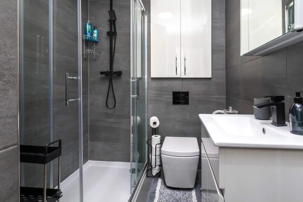 Modern & Spacious 2BD Flat - Westbourne Park