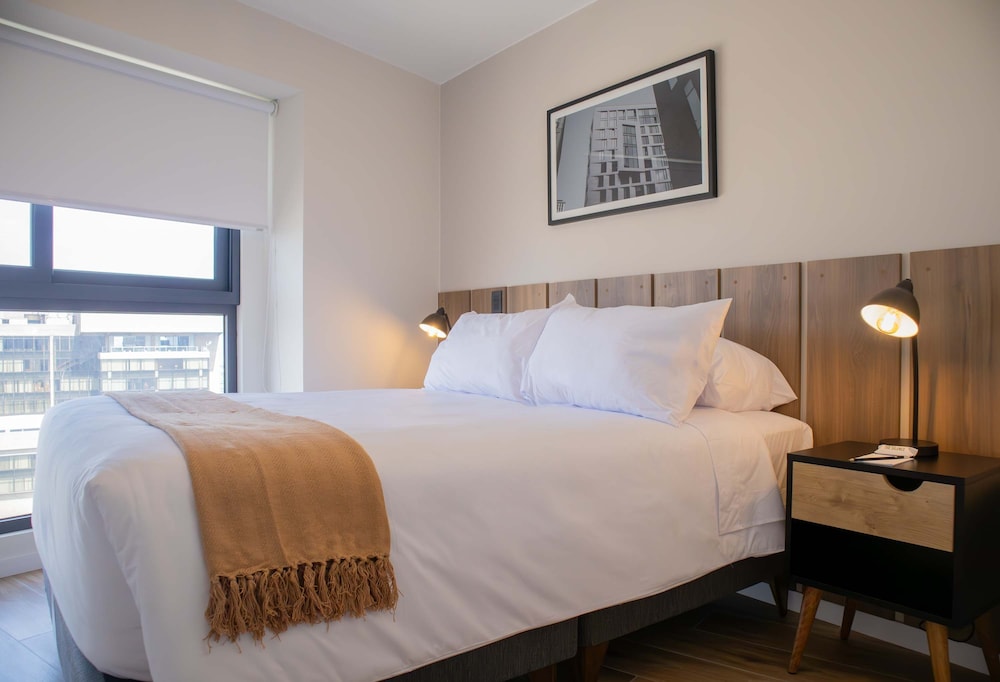 w Stylish 2BR in San Isidro