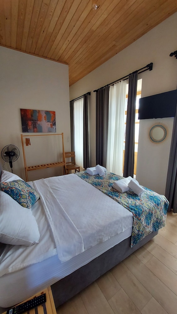 Pürhayal Çeşme