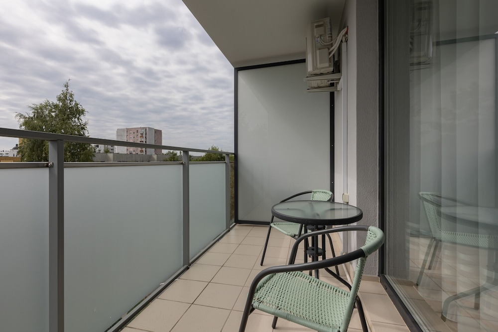 Apartment Belgradzka Ursynów by Renters view 3