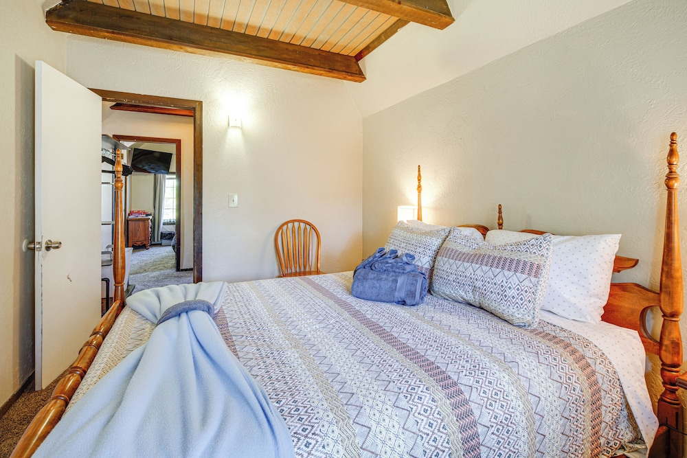 Near Lakes & Skiing: Cozy Sugarloaf Cabin w/ Yard