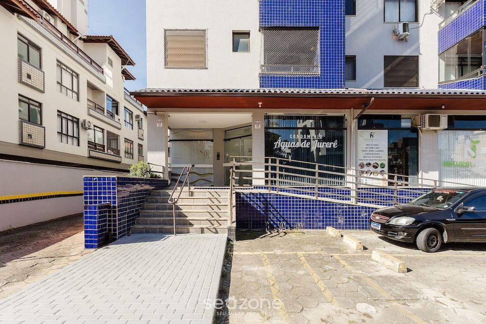 Apt w/BBQ 2BR 350m from beach Jurerê ADJ205