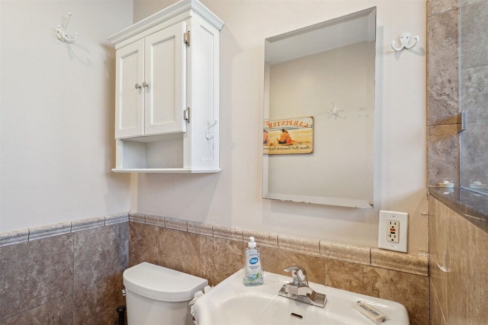 Lovely 1 Bed Beach Condo #128 1 Bedroom Condo by Sunset Shores Condominiums
