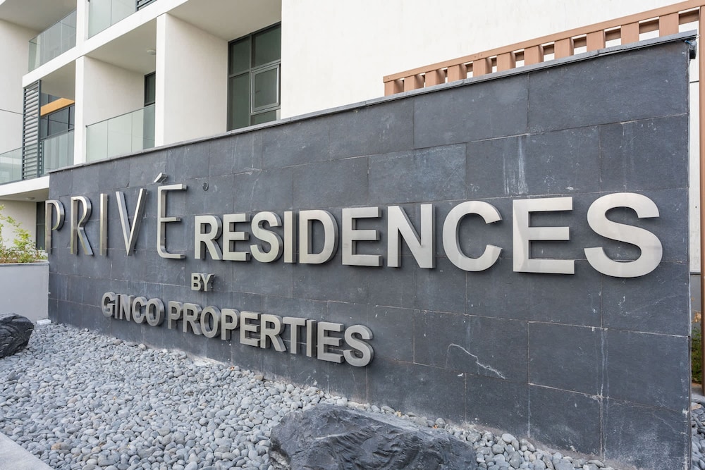 Modern Aesthetic 1-bedroom Apartment in Dubai Hills