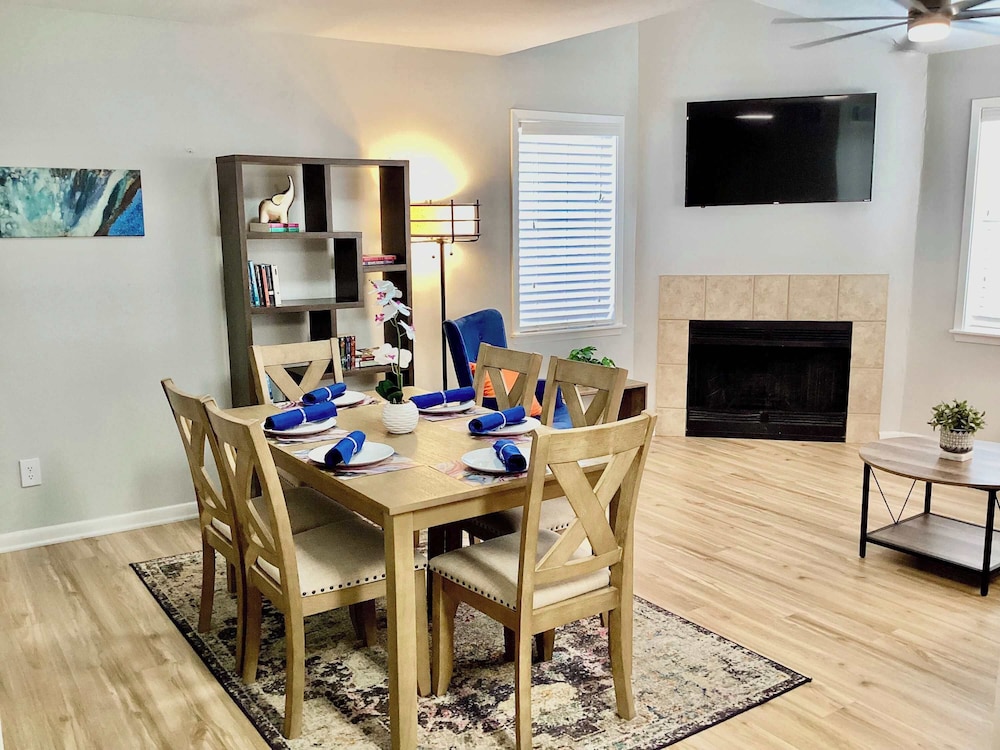 Marina Maison 2bdr Condo