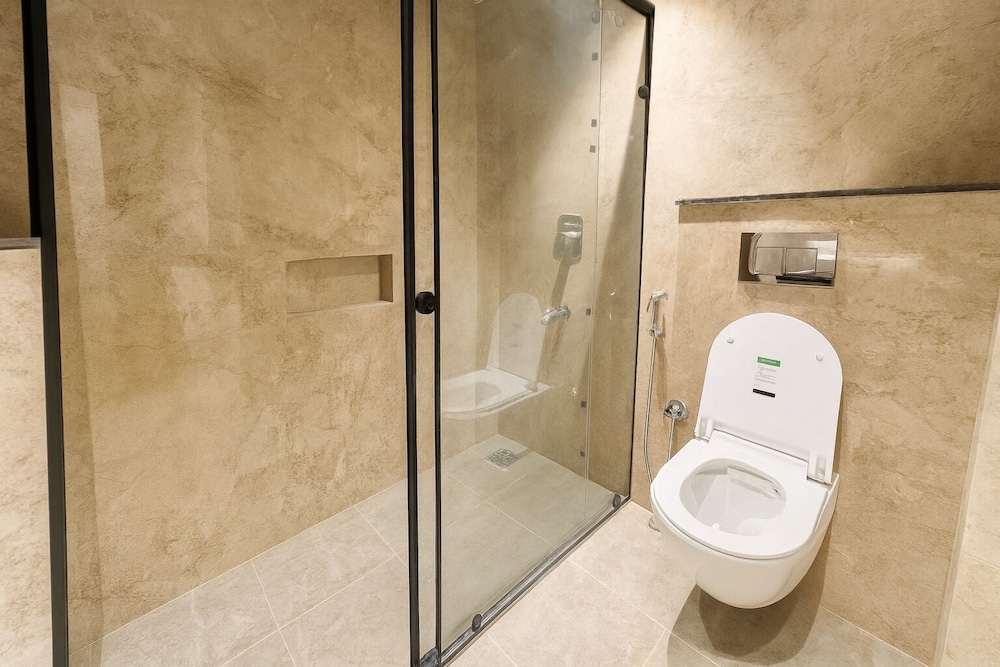 Hotel Grand Shalimar by JMD Group