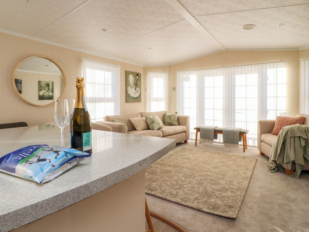 2 Willow Way