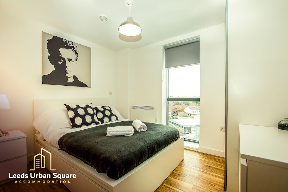 Leeds Urban Square Apartments view 4
