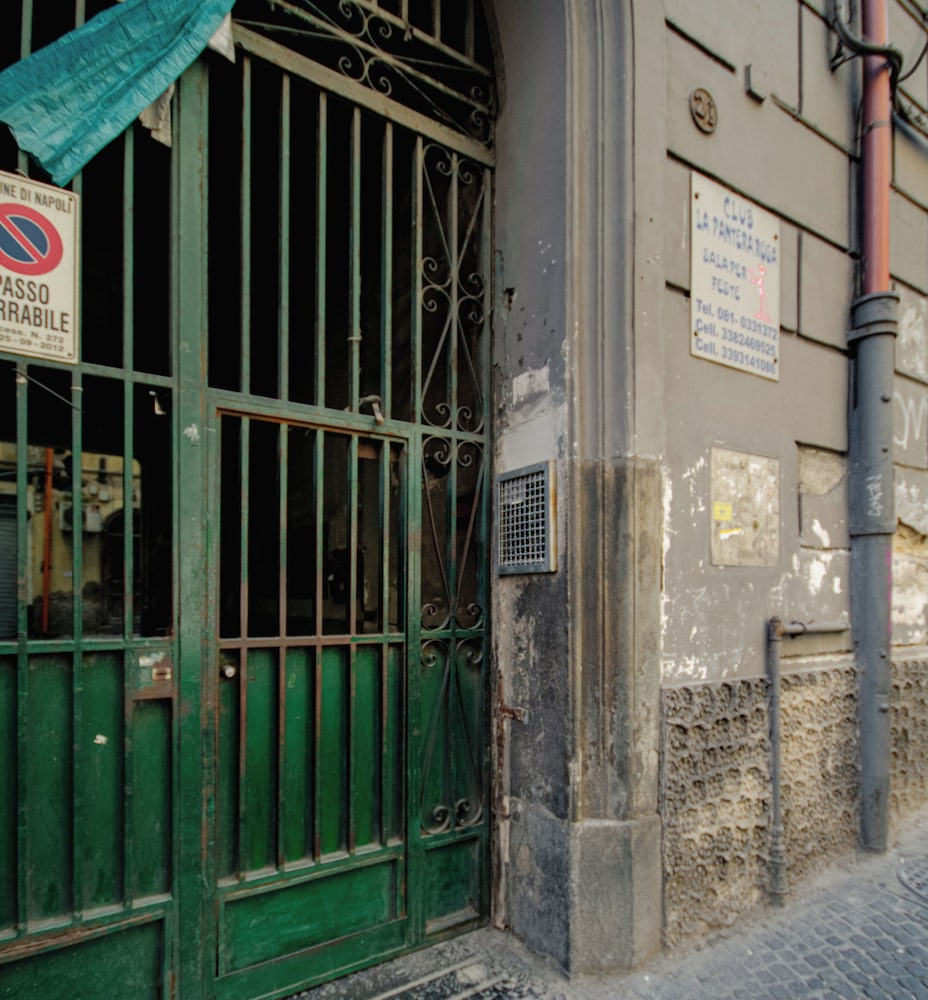 MAESTOSA CASA IN NAPOLI CENTRO