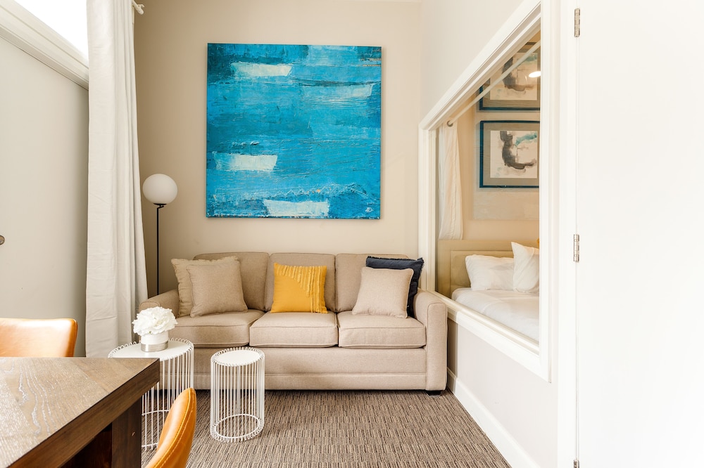 Parc Avenue Lofts