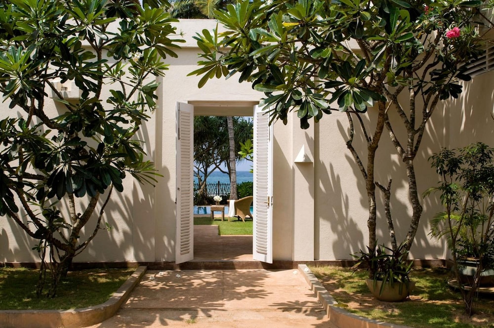 Sri Villas