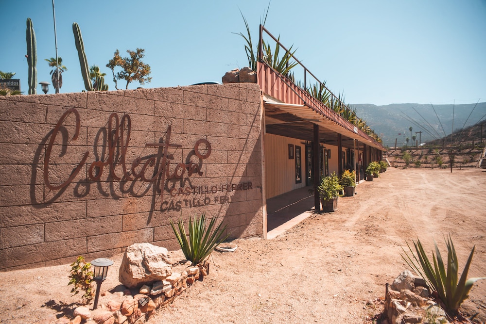 Hotel Collection O Hotel Castillo Ferrer - Image 1