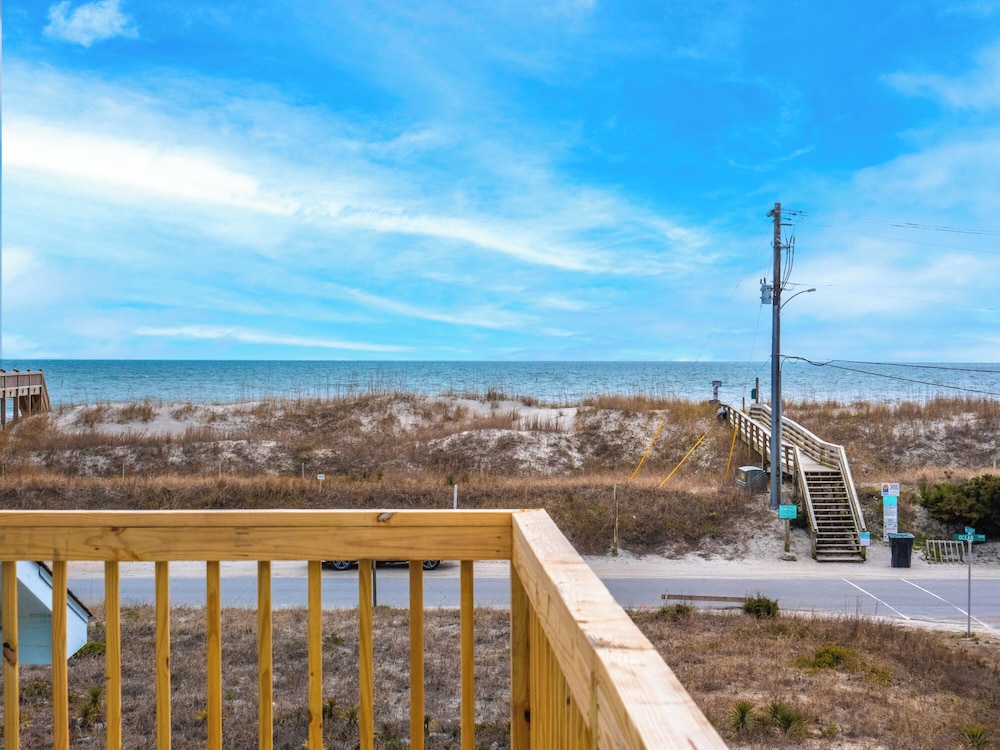 Boyd by Topsail Realty