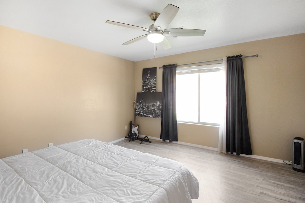 3 Bedrooms Near State Farm Stadium Pets
