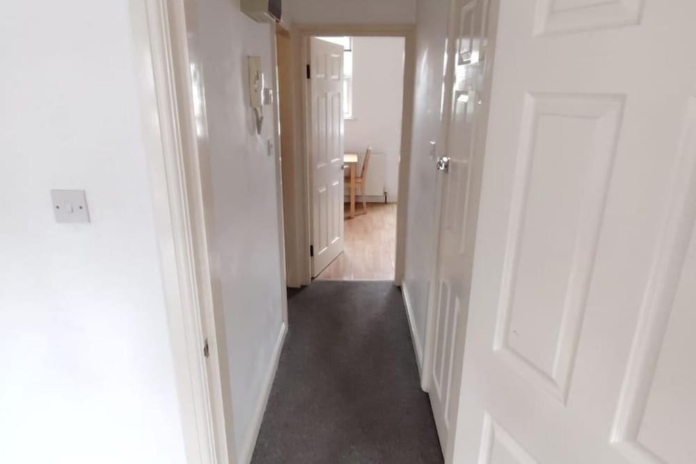 1 Bed-sleeps 4-pet Friendly-central Location