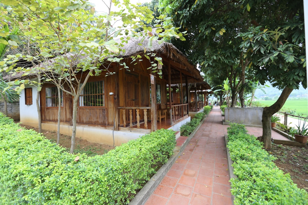 Mai Chau Sunrise Village