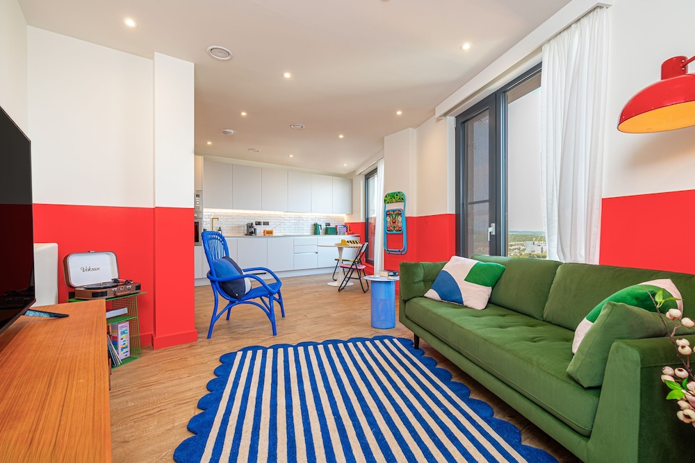 The Eades Natasha Landers 2 Bed