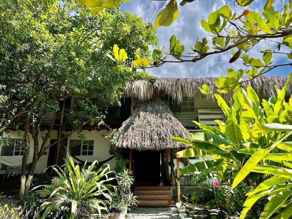 Kawabonga Hostel