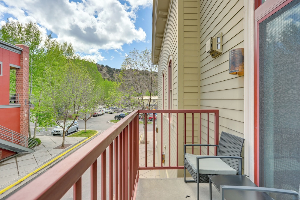 Near Trail: Dtwn Eagle Ranch Condo w/ Balcony view 3