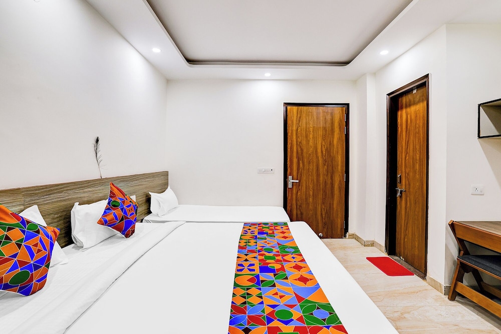 Fabhotel Expo Centre Inn