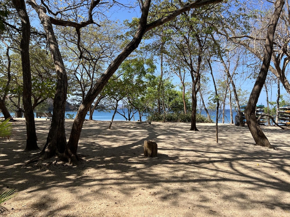 Las Catalinas - 2 BR Condo Just Steps to the Beach - Casa el Chante