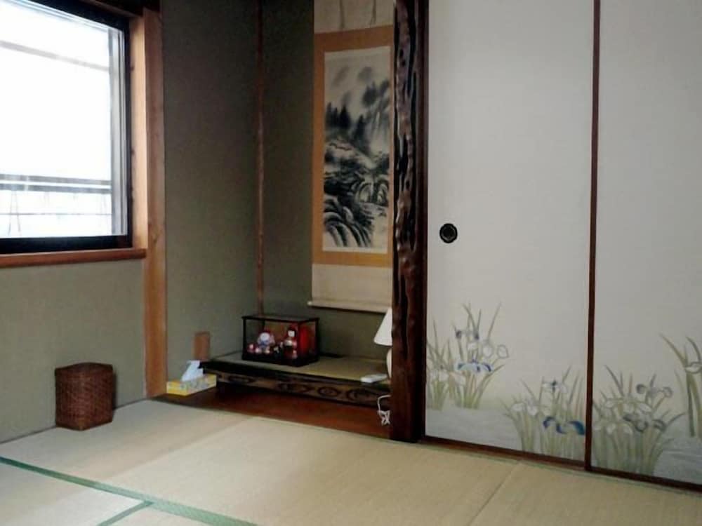 Guest House Higashiyama view 5