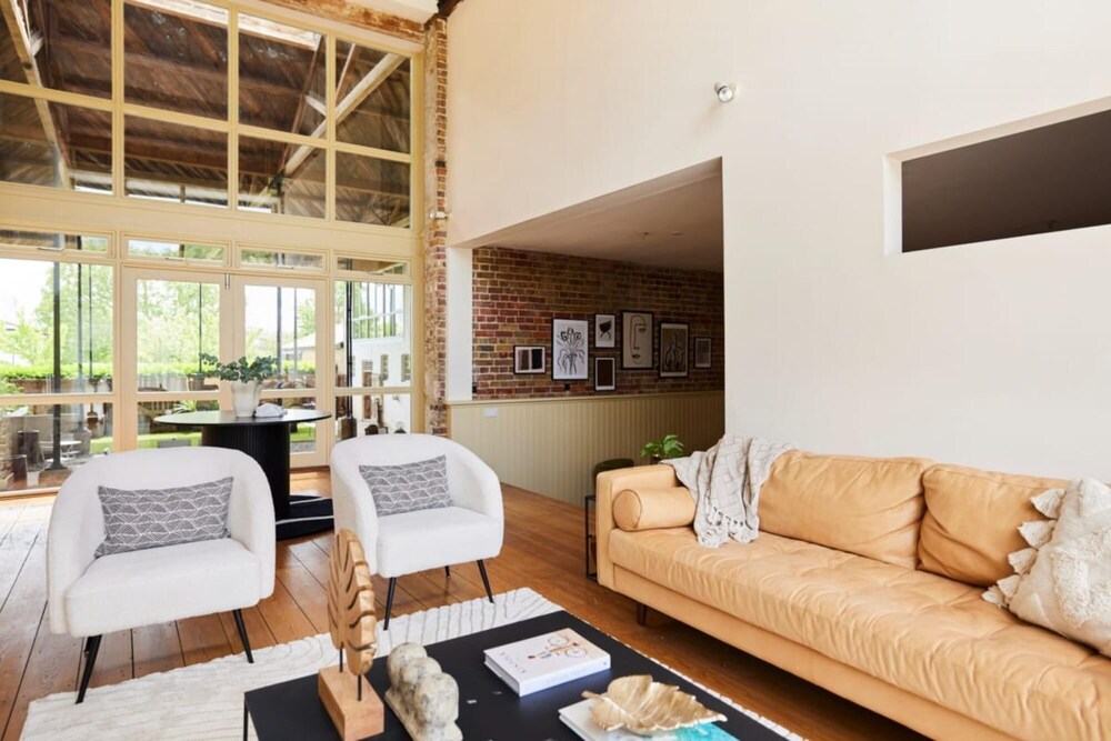 The Chelmsford Hideaway - Spacious 5bdr House With Patio Garden view 5