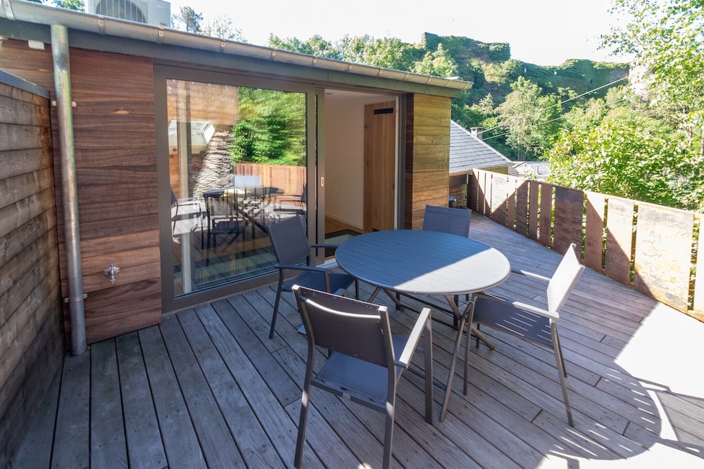Holiday Home in La Roche With Castle Views