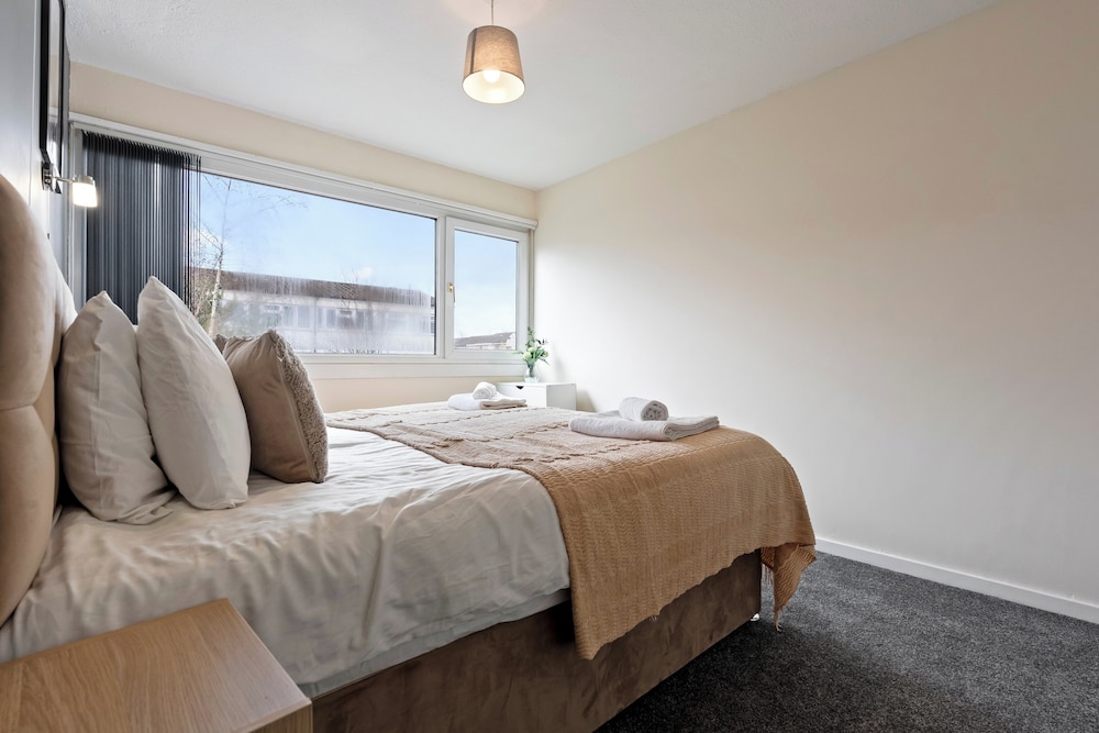 8guests-3br-parking-familyfriendly-nearairport