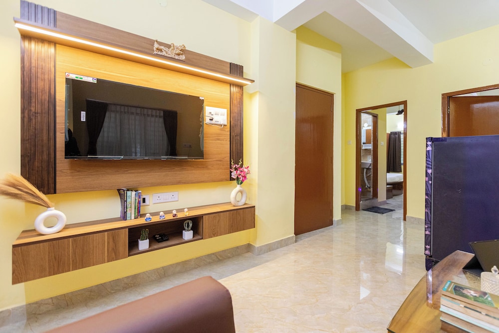 City Haven by Jadecaps Nr. Belle Vue Hsp 3bhk