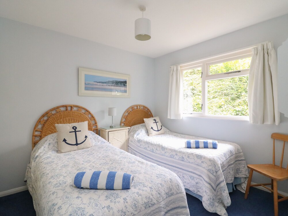 Woodlands Cottage view 4