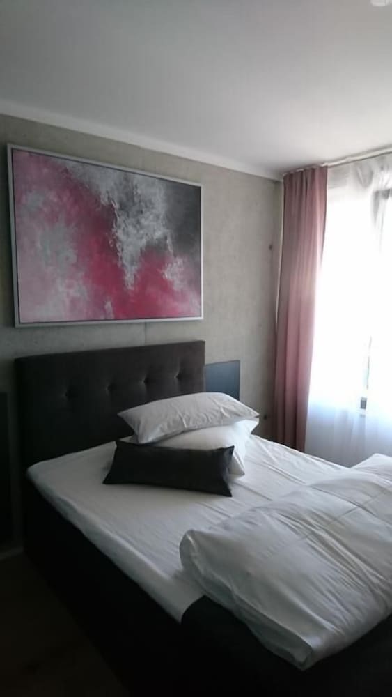 HAUS7 en Kornwestheim — hotel room