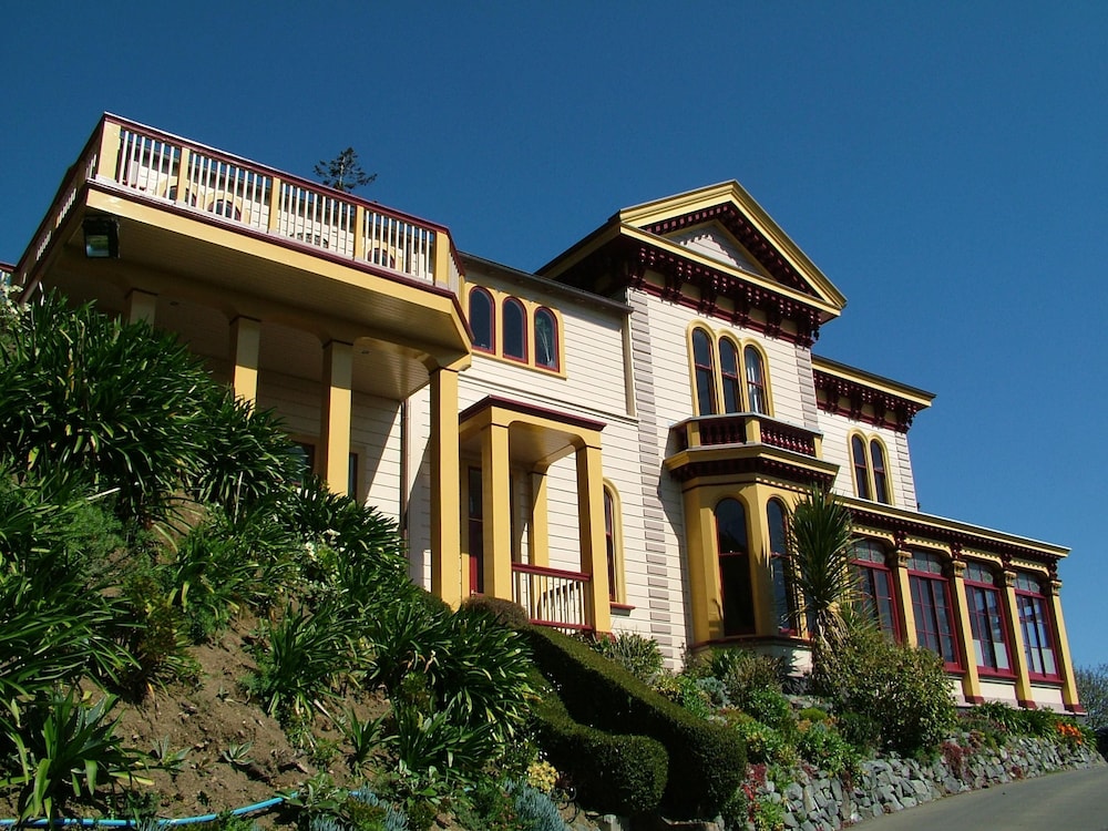 Hotel Fellworth House for Solo Travellers - Image 1