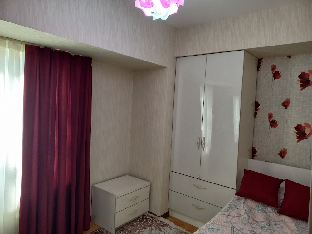 City Center1 - 3 Bedroom Apartment view 2