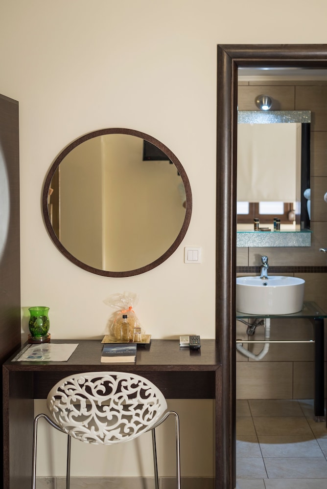Areti Suites Chania